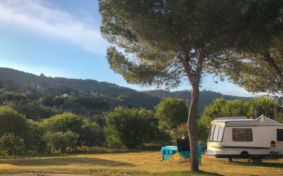 les-5-raisons-de-choisir-le-camping-a-roses-pour-des-vacances-inoubliables-en-espagne