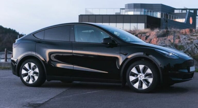 Poids et inconvénients du Tesla Model Y : analyse complète